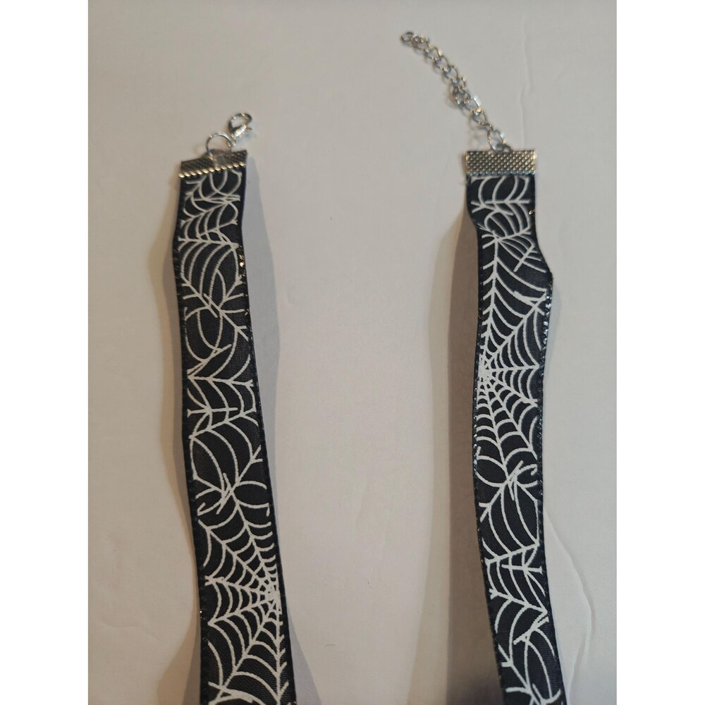Handmade Spider Web Ribbon Necklace - Picture 4 of 6